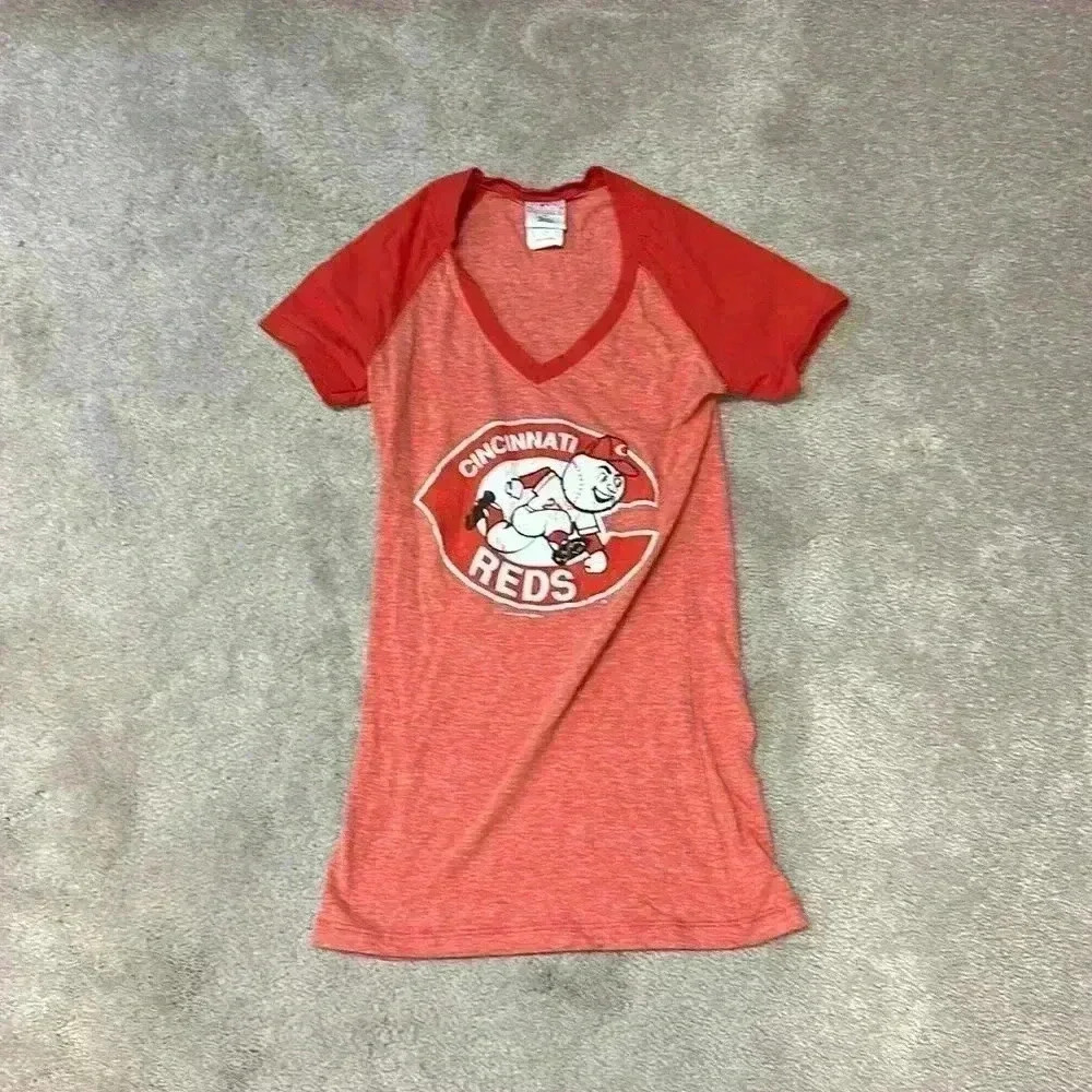 Cincinnati Reds t‎ shirt